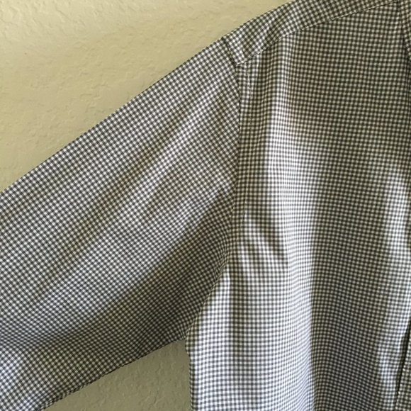Uniqlo Mens Button Down Casual Shirt Checker Front Pocket Size M Grey - Picture 4 of 12